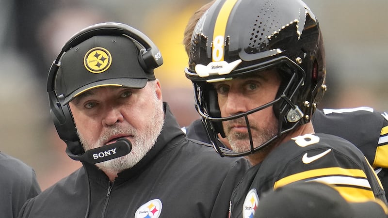 Pittsburgh Steelers head coach Mike McCarthy, second from left, and Pittsburgh Steelers...