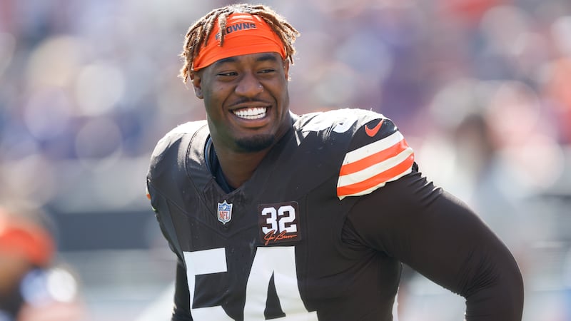 Browns release DE Ogbo Okoronkwo