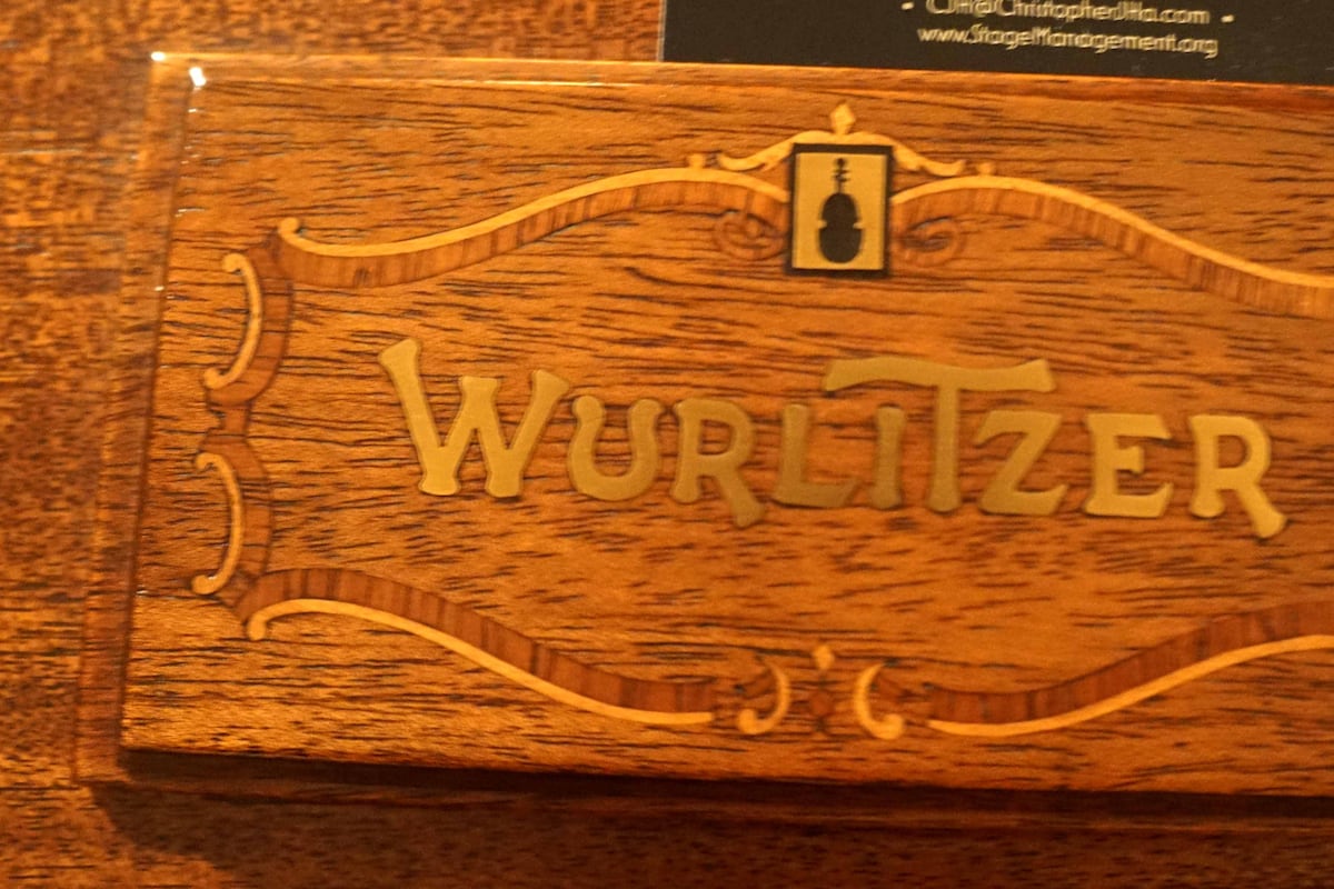 preloaded gallery image