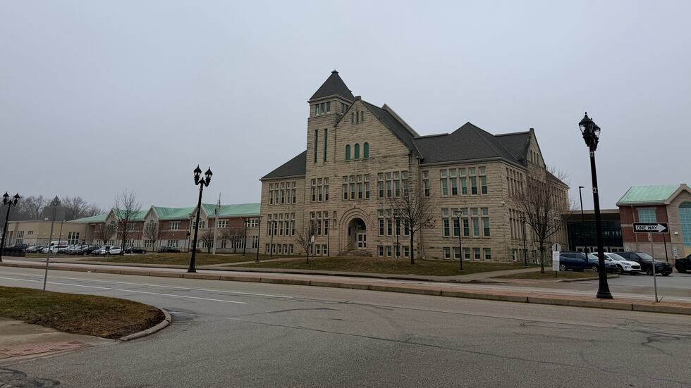 Elyria High School student arrested after bringing gun to campus