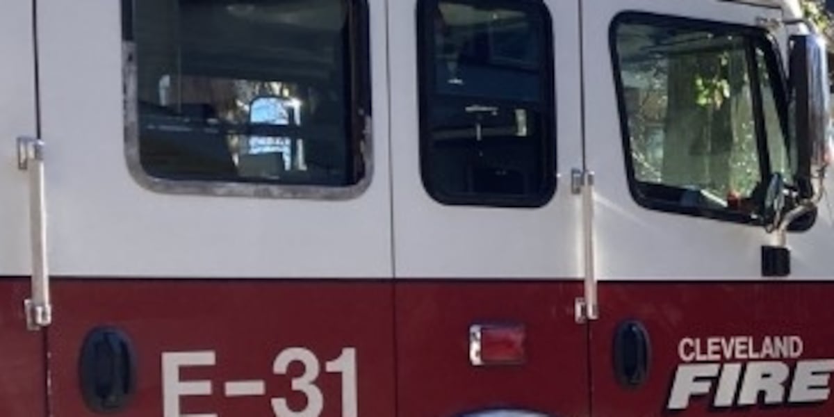 Cleveland firefighters rescue worker stranded outside Key Tower Cleveland firefighters rescue worker stranded outside Key Tower