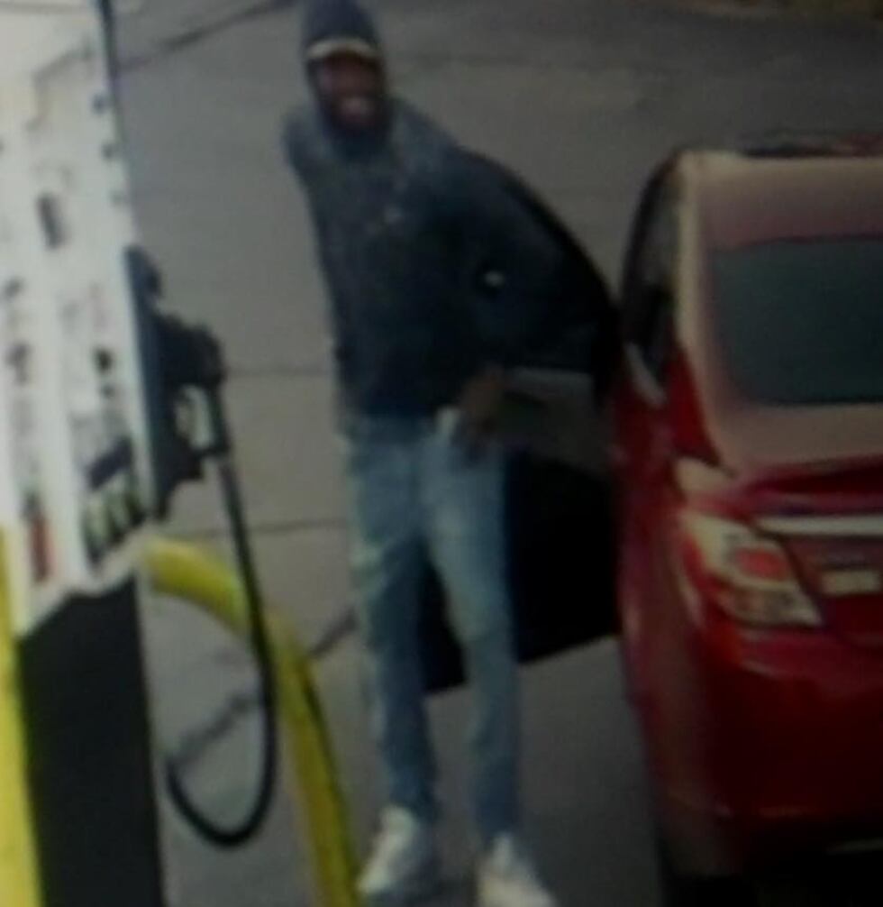 Cleveland arson: $2,500 reward for arrest of suspects who lit up car that caught house on fire