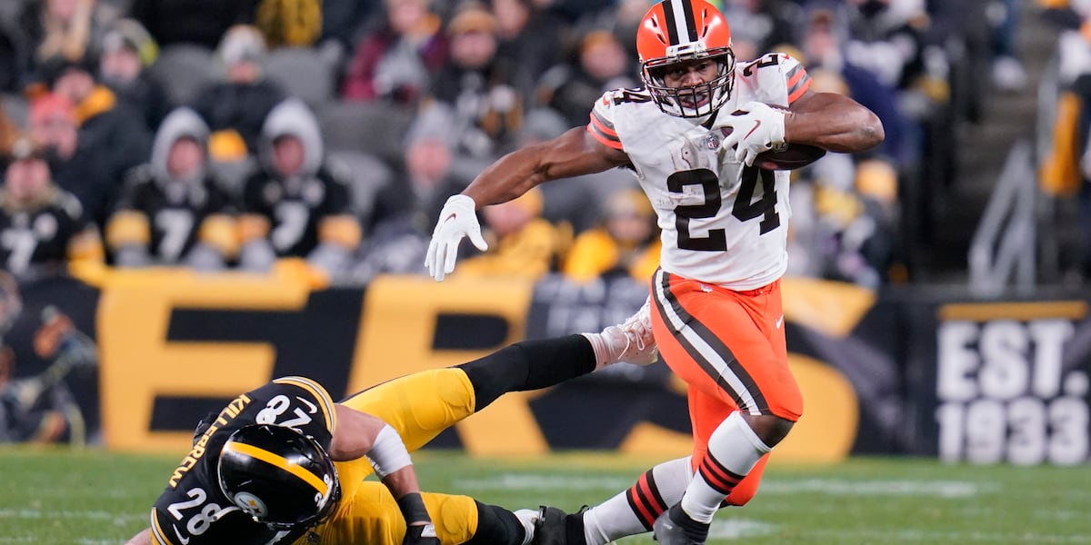 Where Nick Chubb Stands In The Rushing Title Race After Week 8 - Foto 4