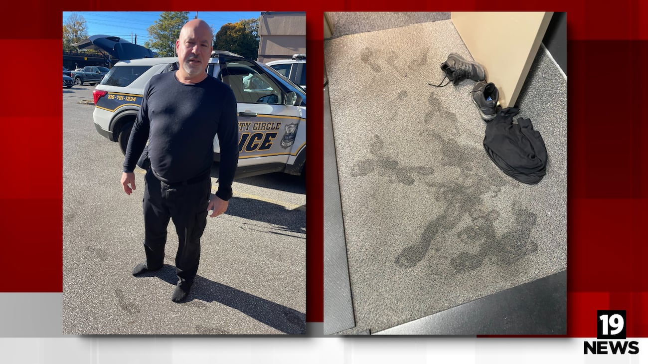Jeff Ridler Lifeguard turned police officer rescues man drowning in Wade Lagoon