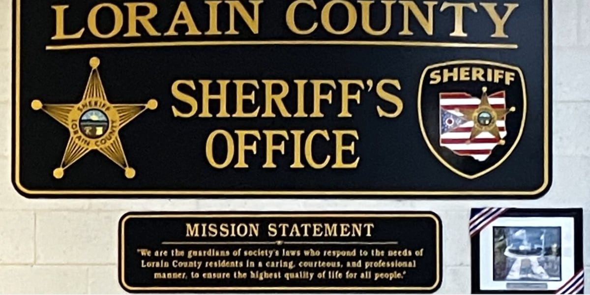 Lorain County Sheriff deputies executing search warrants at county building