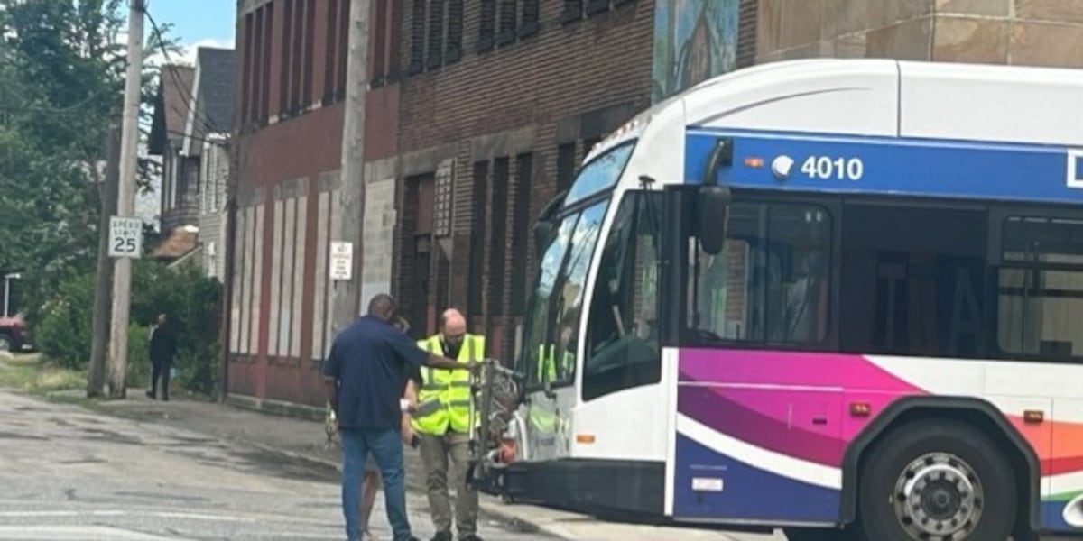 14-year-old hit by Cleveland RTA bus in serious condition