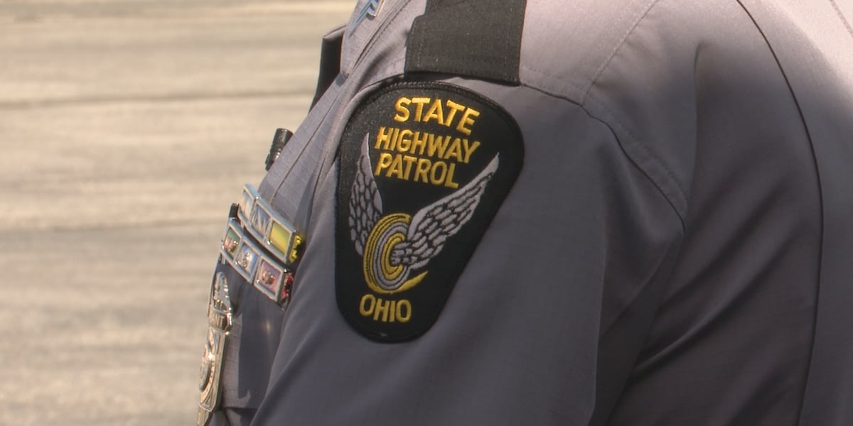Cessna 182A crashes at Lee Airport in Stark County, Ohio