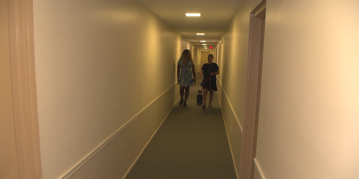 ‘I’ve lost sleep’: Fairview Park tenants go through 2nd heat wave with no central air