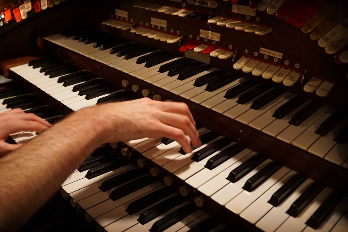 preloaded gallery image