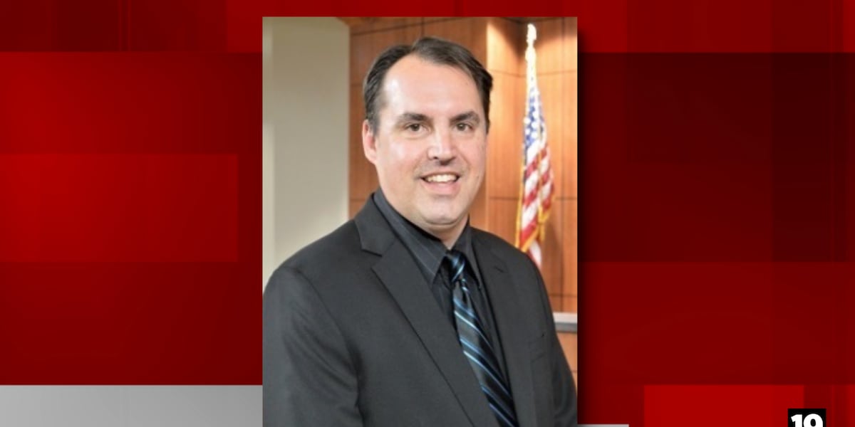 North Royalton city buildings reopen Tuesday, days after murder of commissioner