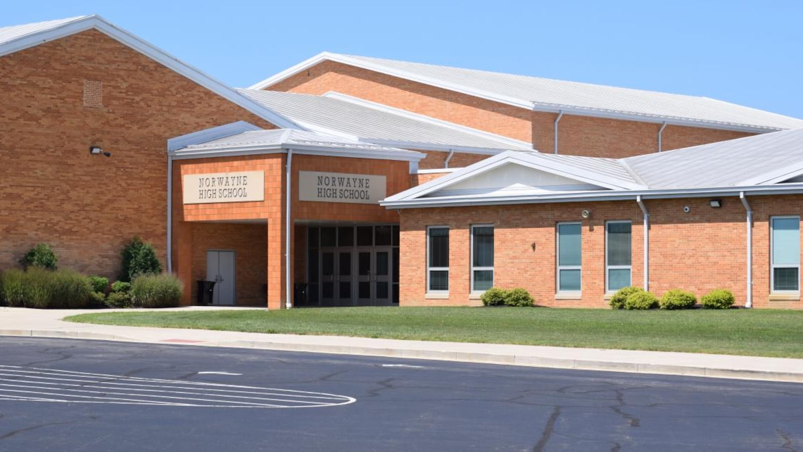 Norwayne High School band director resigns Thursday amid allegations of ...