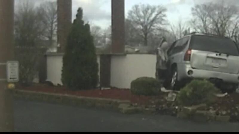 Parma Heights police: Man hospitalized following high-speed pursuit, crash (graphic video)